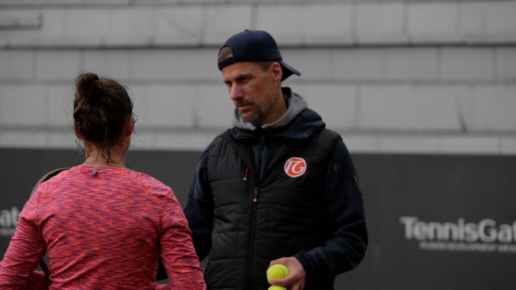 10 Common Mistakes Competitive Tennis Players Make and How to Avoid Them