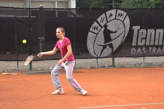 A Different Way to Force the Players to Practice the Return During the Warm up