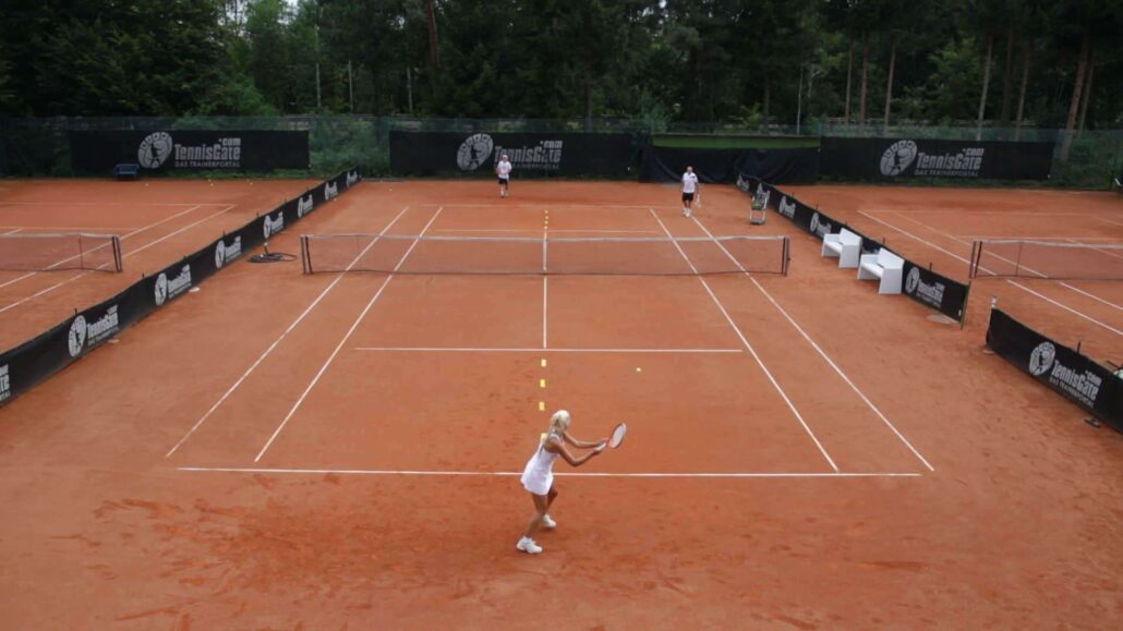 Crosscourt - Down the Line Plus 3