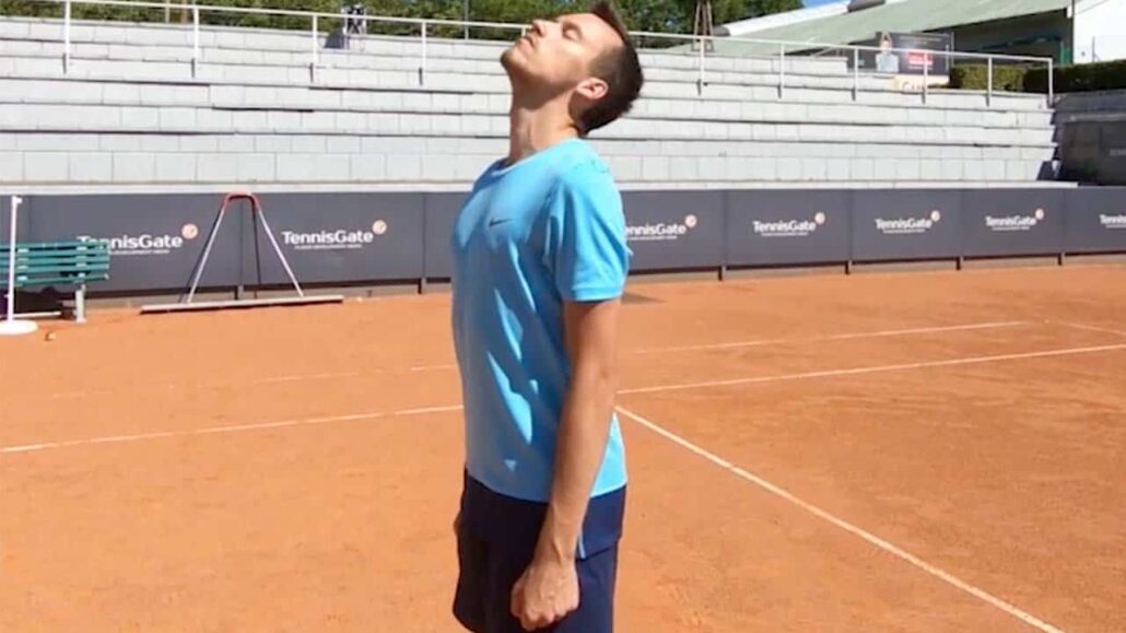 Mobilize your cervical spine with circles of the head