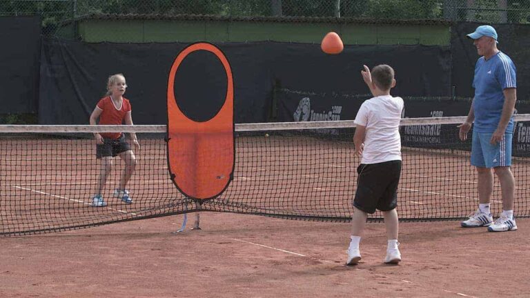 Partner-Drill with the Reaction Ball