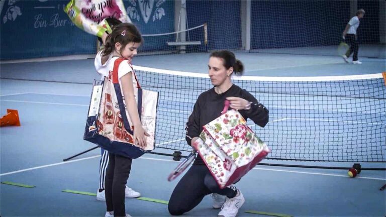 Play balls and catch with shopping bag