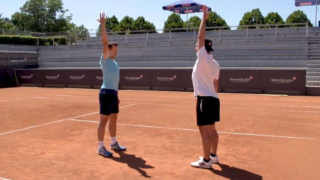 Prepare shoulder for training through arm rotation