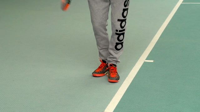 The Correct Footwork on the Serve