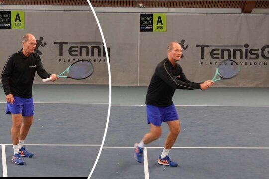 Using Two-Handed Backhand Volley Correctly